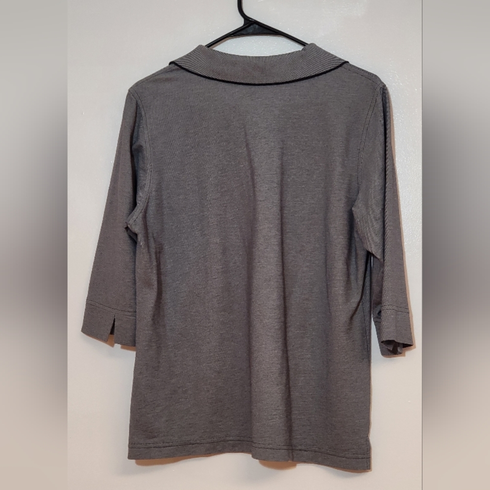 Grey Top - Picture 2 of 3